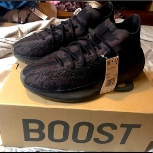 Yeezy Boost 380 onyx